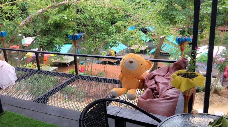 ร้านอาหาร ต้นน้ำ คาเฟ่