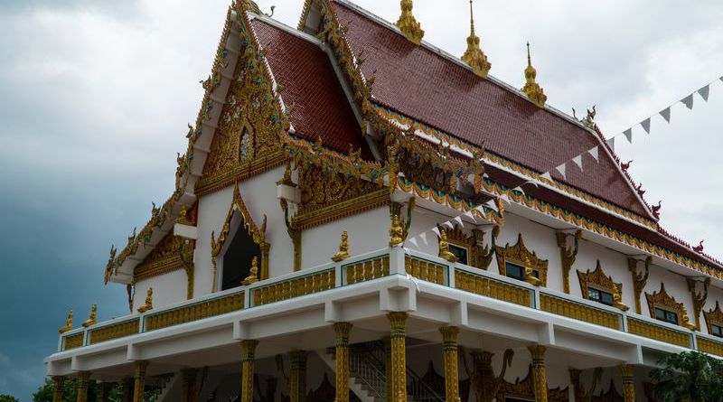 วัดวิหารสูง
