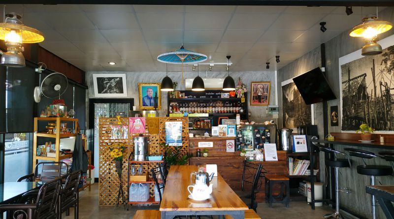 ร้านกาแฟลุงเนียร